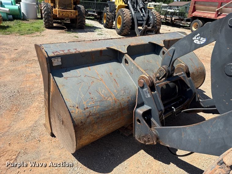 image for item ET6317 2005 Komatsu WA250PT-5L wheel loader