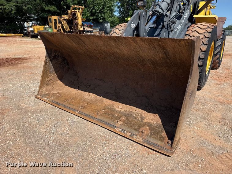 image for item ET6317 2005 Komatsu WA250PT-5L wheel loader