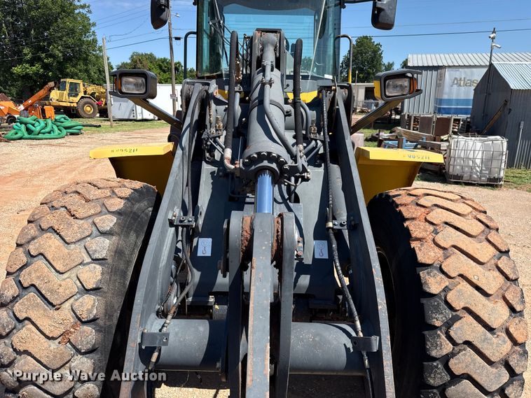 image for item ET6317 2005 Komatsu WA250PT-5L wheel loader