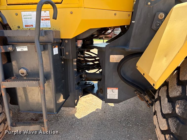 image for item ET6317 2005 Komatsu WA250PT-5L wheel loader
