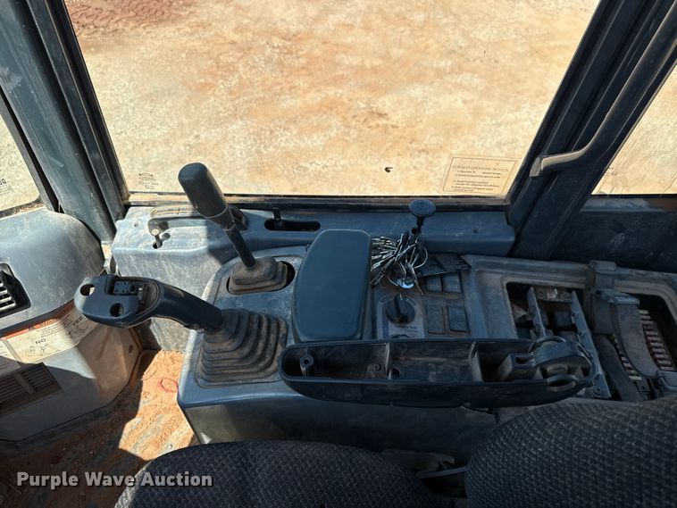 image for item ET6317 2005 Komatsu WA250PT-5L wheel loader