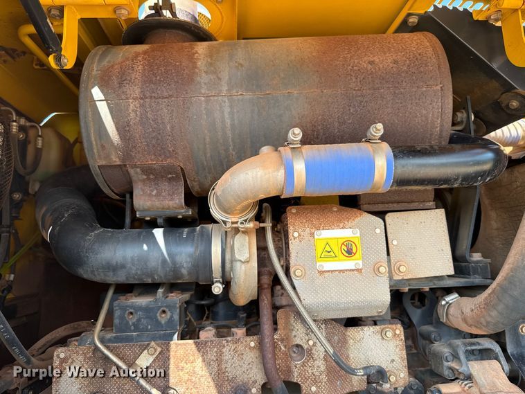 image for item ET6317 2005 Komatsu WA250PT-5L wheel loader