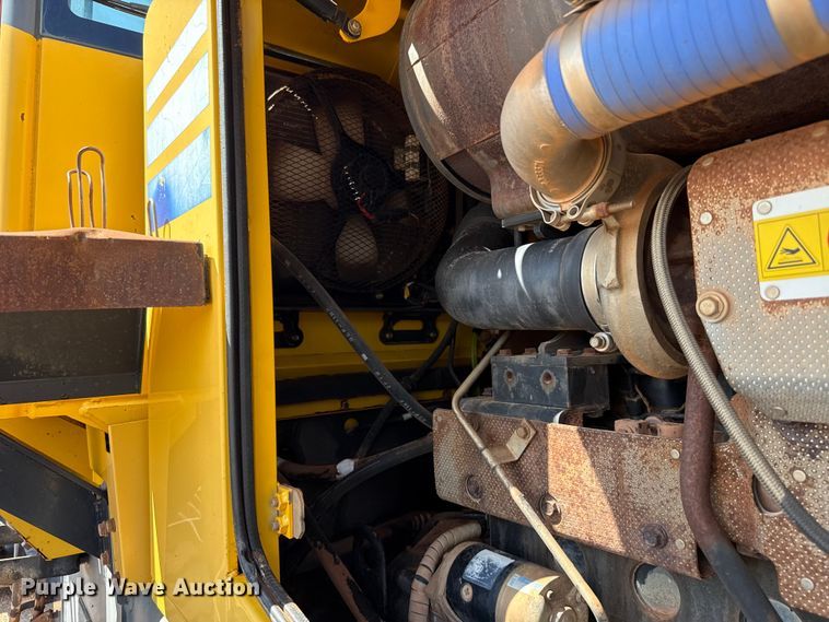 image for item ET6317 2005 Komatsu WA250PT-5L wheel loader