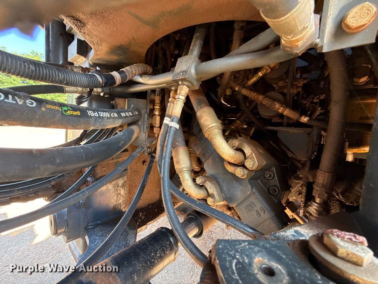 image for item ET6317 2005 Komatsu WA250PT-5L wheel loader