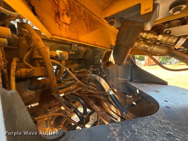 image for item ET6317 2005 Komatsu WA250PT-5L wheel loader