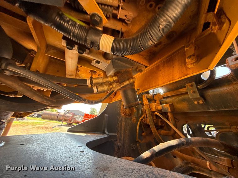 image for item ET6317 2005 Komatsu WA250PT-5L wheel loader