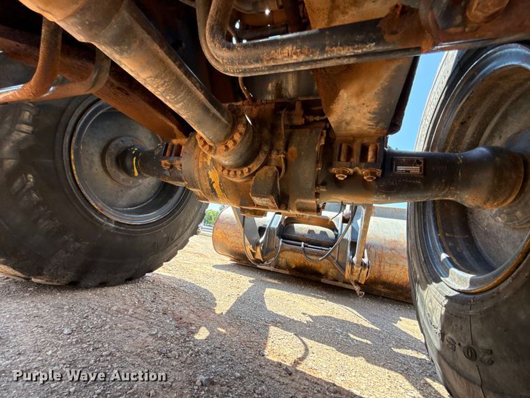 image for item ET6317 2005 Komatsu WA250PT-5L wheel loader