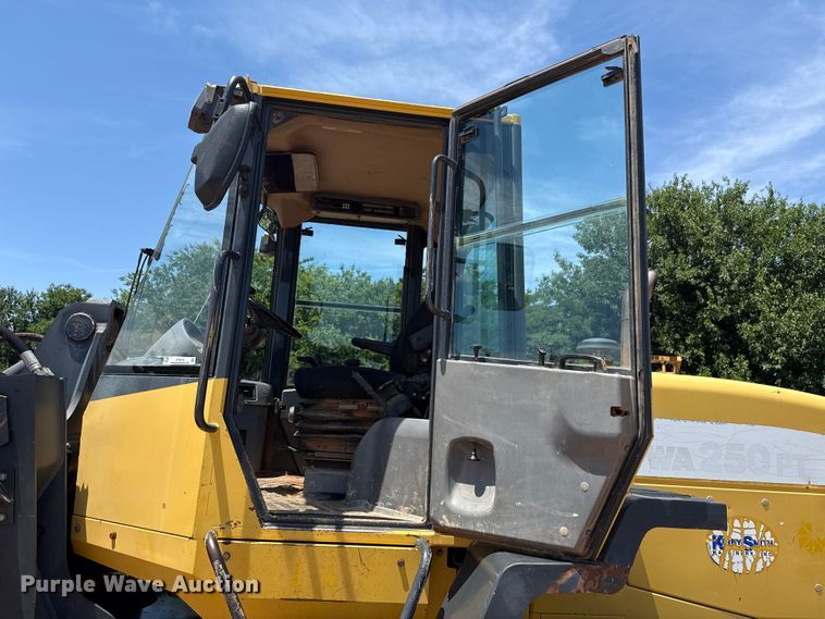 image for item ET6318 2007 Komatsu WA250PT-5 wheel loader