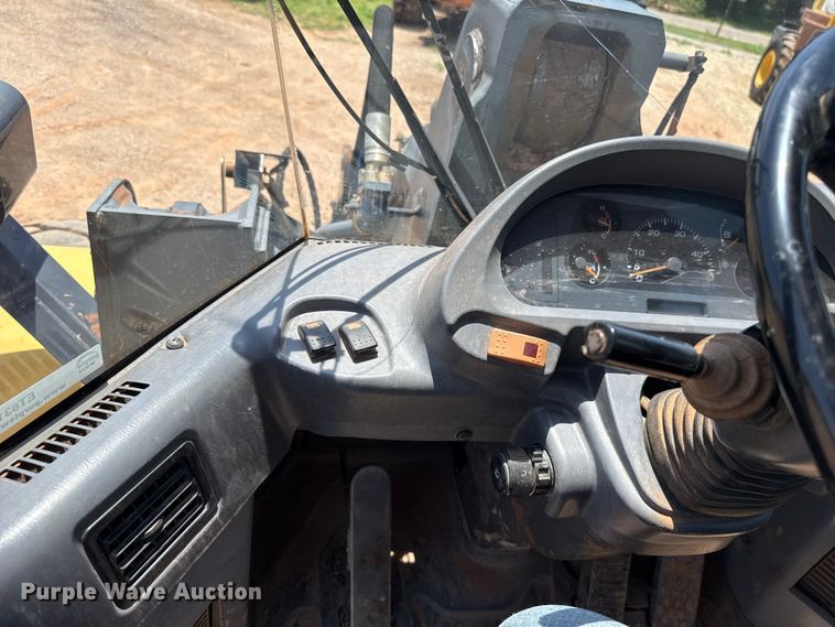 image for item ET6318 2007 Komatsu WA250PT-5 wheel loader