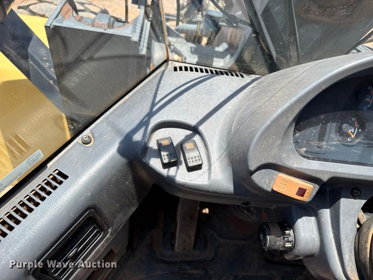 image for item ET6318 2007 Komatsu WA250PT-5 wheel loader