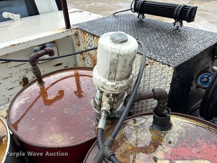 image for item EU5678 2004 International 4300 fuel / lube truck