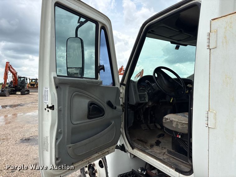image for item EU5678 2004 International 4300 fuel / lube truck