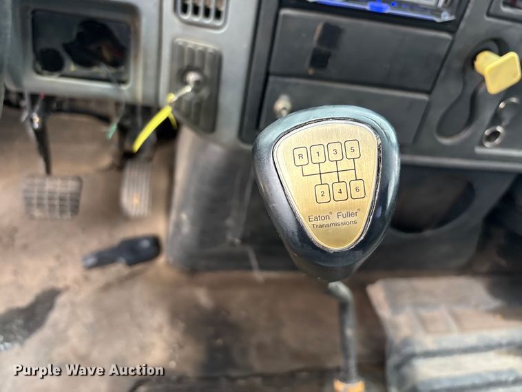 image for item EU5678 2004 International 4300 fuel / lube truck