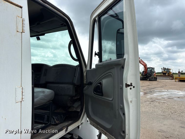 image for item EU5678 2004 International 4300 fuel / lube truck