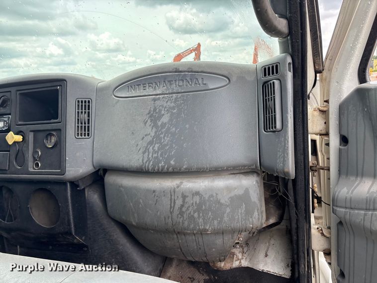 image for item EU5678 2004 International 4300 fuel / lube truck