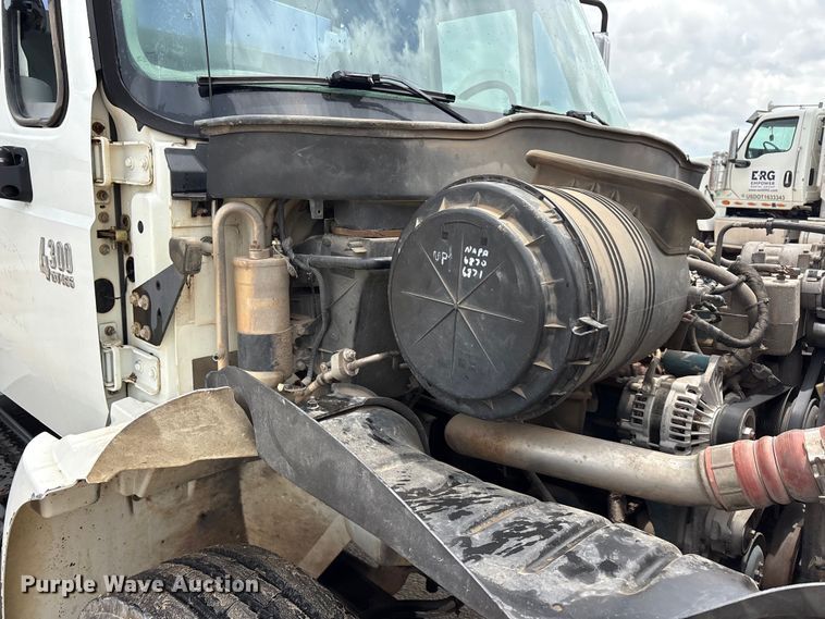 image for item EU5678 2004 International 4300 fuel / lube truck