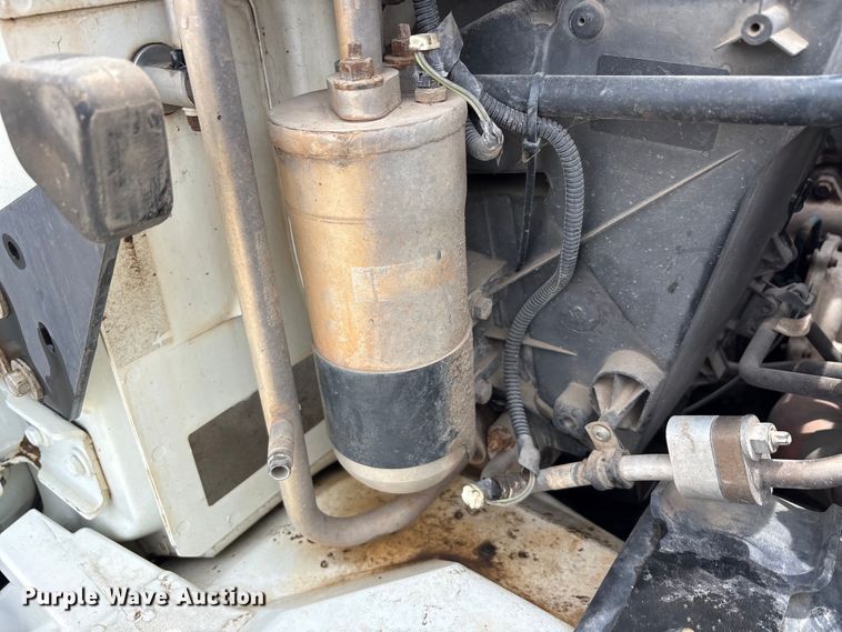 image for item EU5678 2004 International 4300 fuel / lube truck