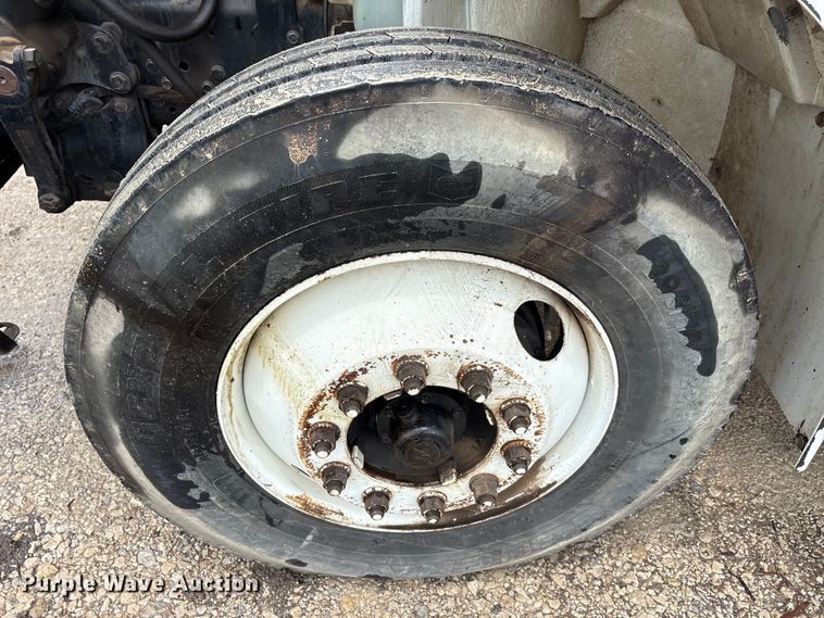 image for item EU5678 2004 International 4300 fuel / lube truck