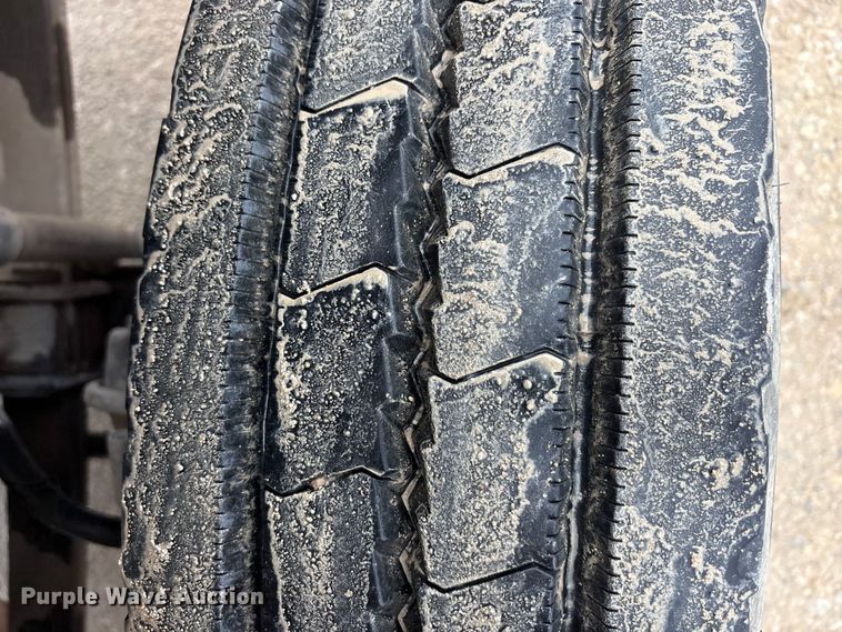 image for item EU5678 2004 International 4300 fuel / lube truck