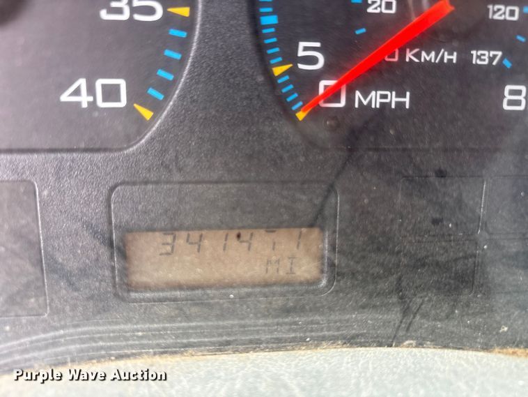 image for item EU5678 2004 International 4300 fuel / lube truck
