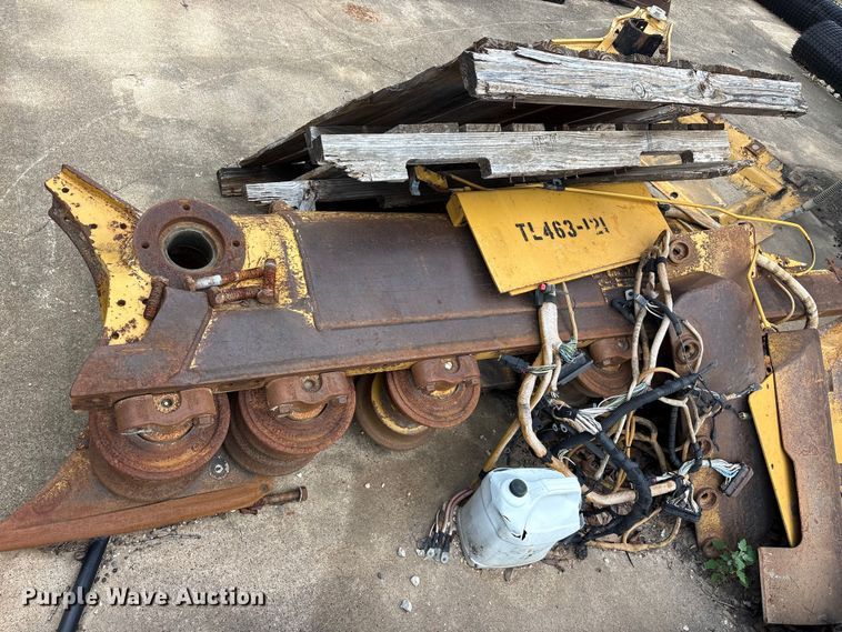 image for item EU5696 2011 Caterpillar 963D track loader