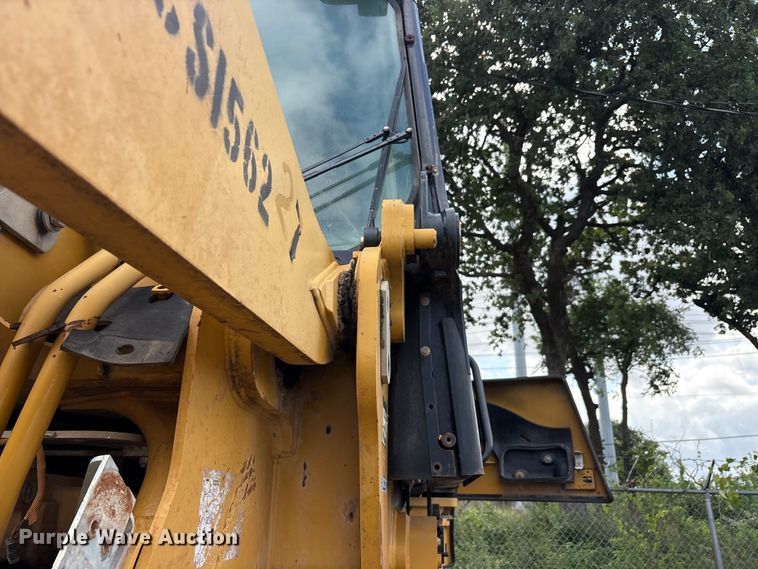 image for item EU5696 2011 Caterpillar 963D track loader