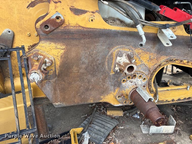 image for item EU5696 2011 Caterpillar 963D track loader