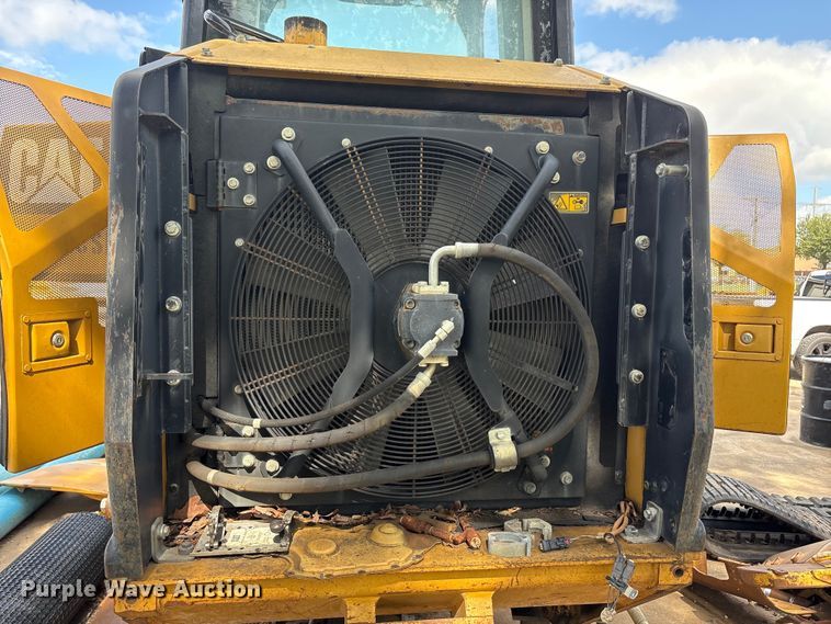 image for item EU5696 2011 Caterpillar 963D track loader