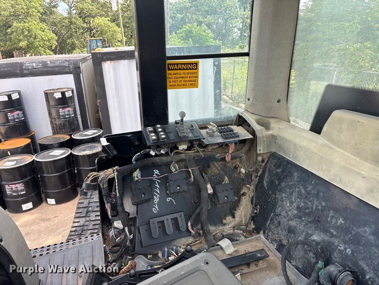 image for item EU5696 2011 Caterpillar 963D track loader