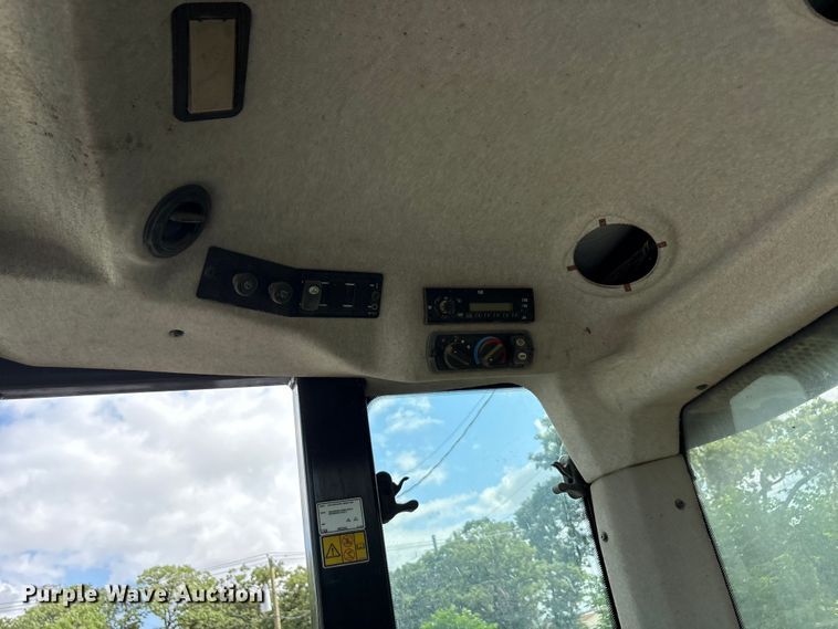 image for item EU5696 2011 Caterpillar 963D track loader