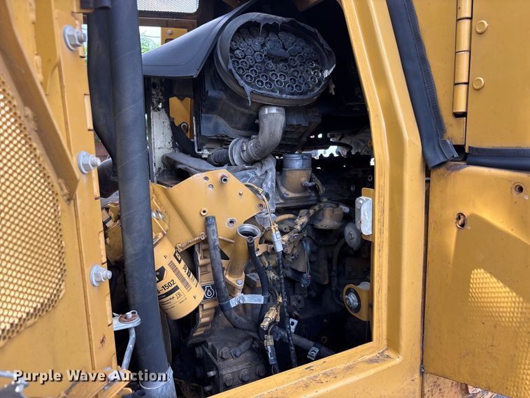 image for item EU5696 2011 Caterpillar 963D track loader