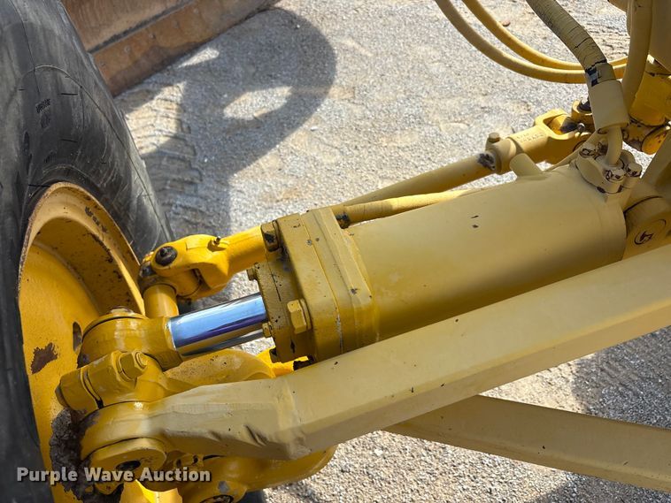 image for item EU5706 1971 Caterpillar 14E rigid frame motor grader