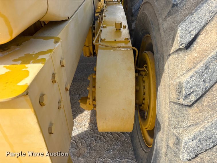 image for item EU5706 1971 Caterpillar 14E rigid frame motor grader