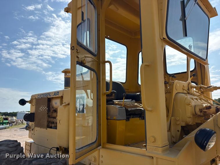 image for item EU5706 1971 Caterpillar 14E rigid frame motor grader