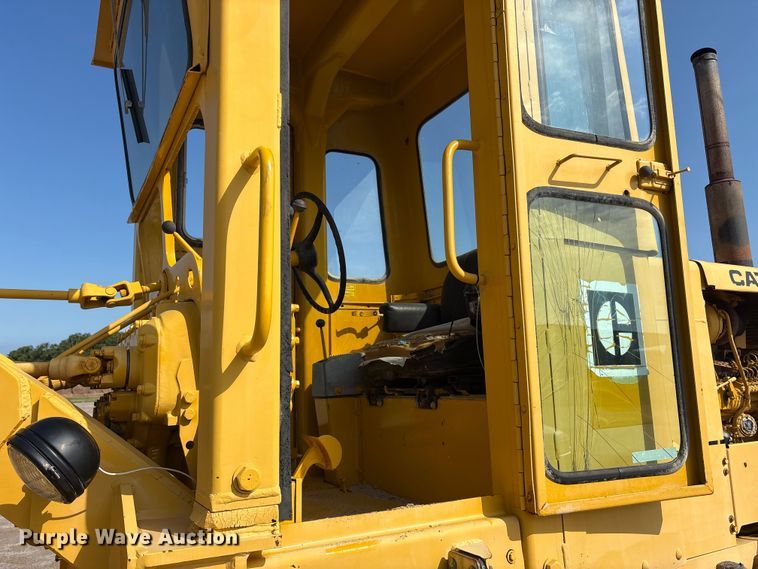 image for item EU5706 1971 Caterpillar 14E rigid frame motor grader