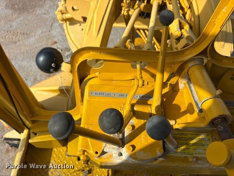 image for item EU5706 1971 Caterpillar 14E rigid frame motor grader