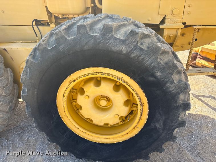 image for item EU5706 1971 Caterpillar 14E rigid frame motor grader
