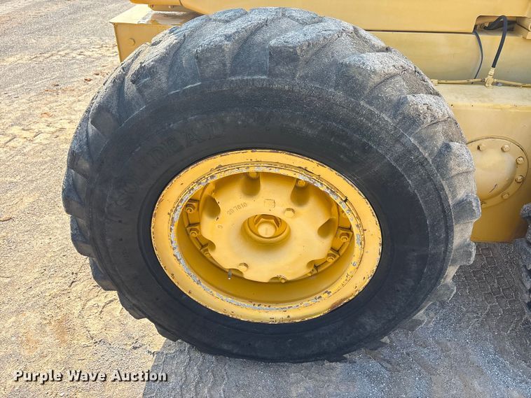 image for item EU5706 1971 Caterpillar 14E rigid frame motor grader