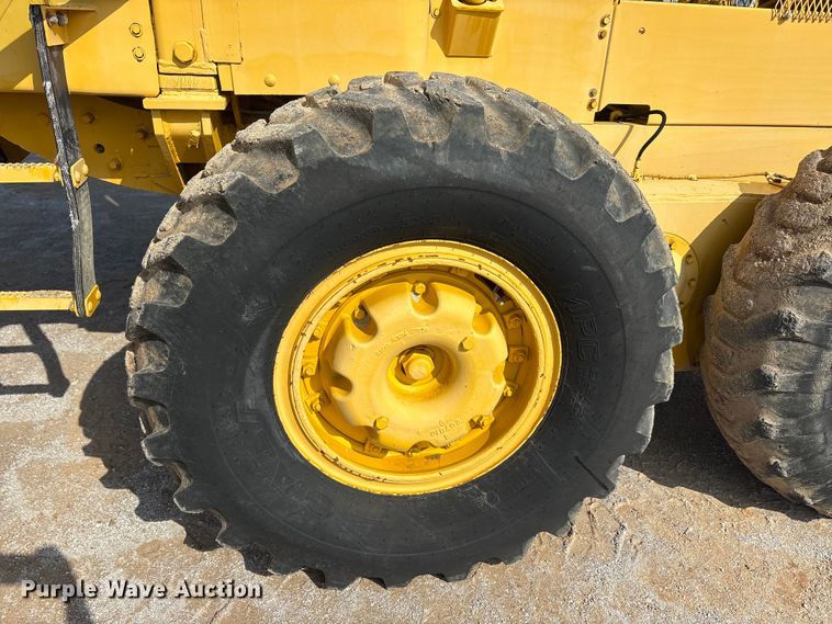 image for item EU5706 1971 Caterpillar 14E rigid frame motor grader