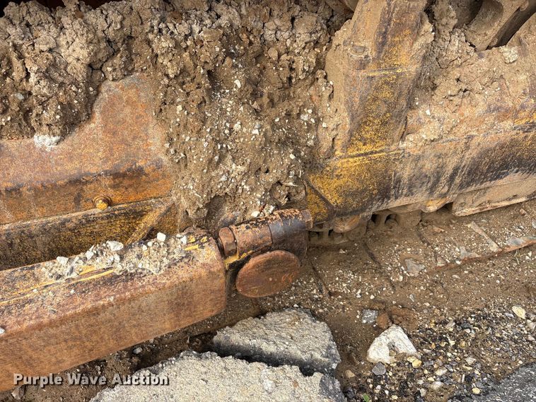image for item EU5709 1977 Caterpillar D6D dozer