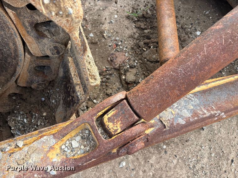 image for item EU5709 1977 Caterpillar D6D dozer