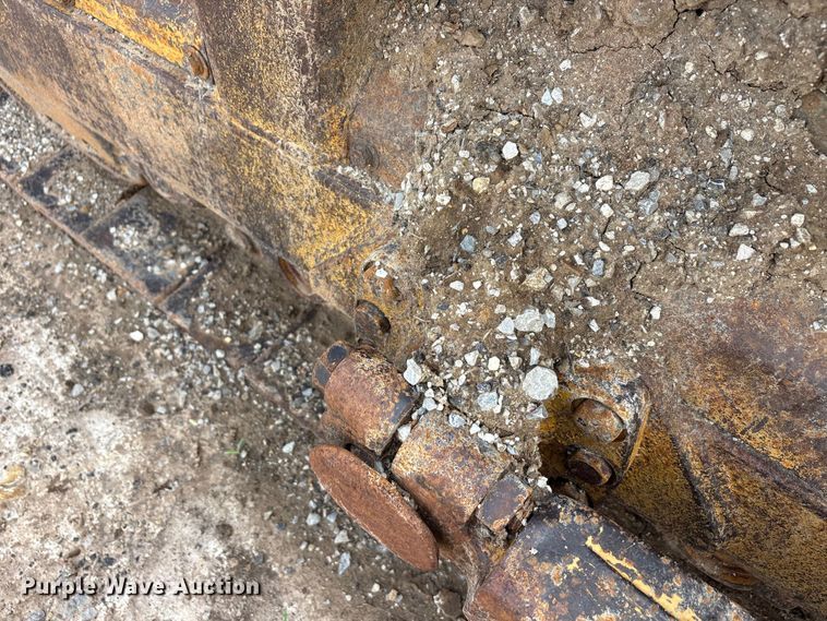 image for item EU5709 1977 Caterpillar D6D dozer