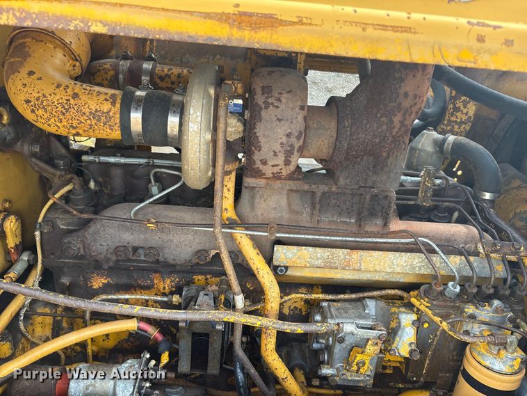 image for item EU5709 1977 Caterpillar D6D dozer