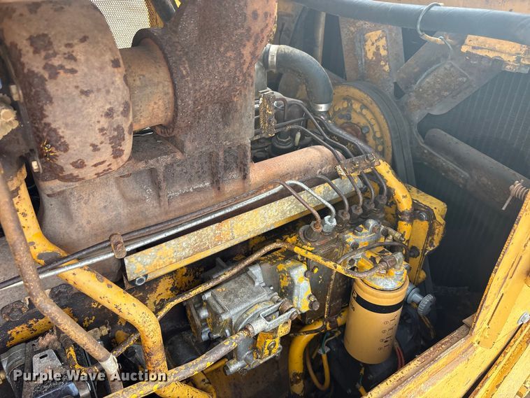image for item EU5709 1977 Caterpillar D6D dozer