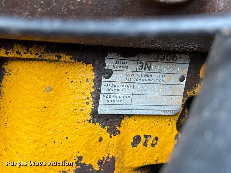 image for item EU5709 1977 Caterpillar D6D dozer