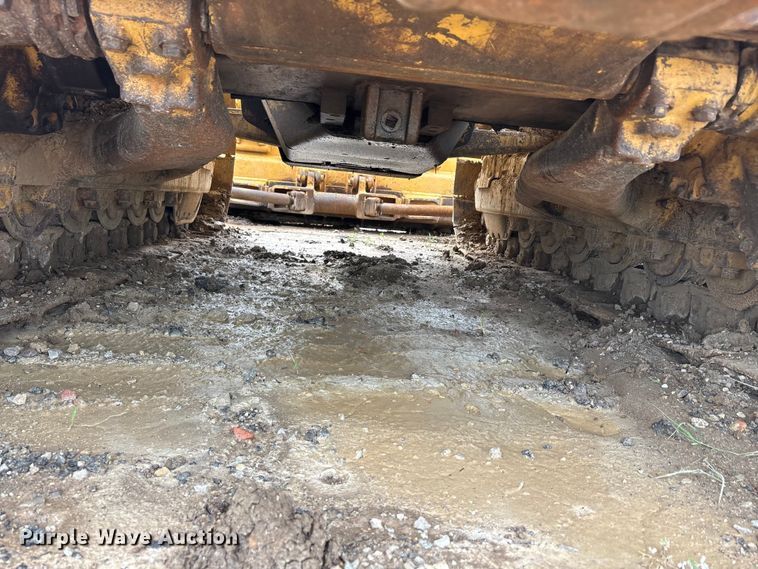 image for item EU5709 1977 Caterpillar D6D dozer