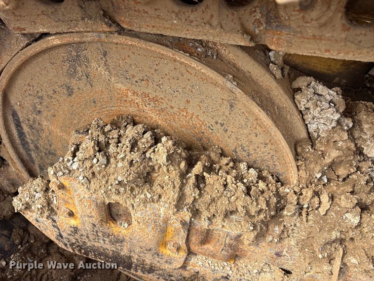 image for item EU5709 1977 Caterpillar D6D dozer