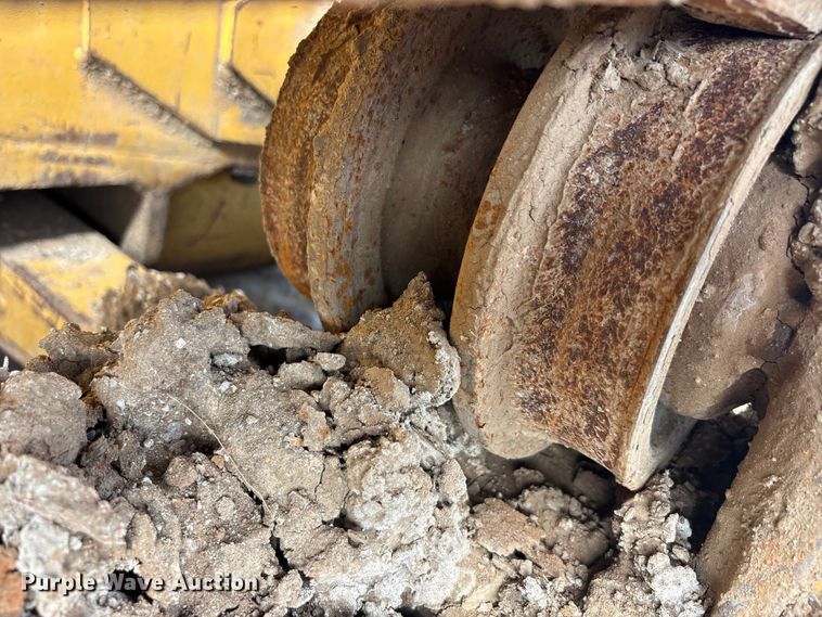 image for item EU5709 1977 Caterpillar D6D dozer