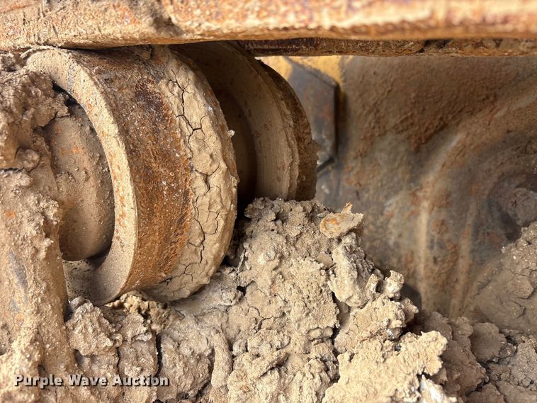 image for item EU5709 1977 Caterpillar D6D dozer