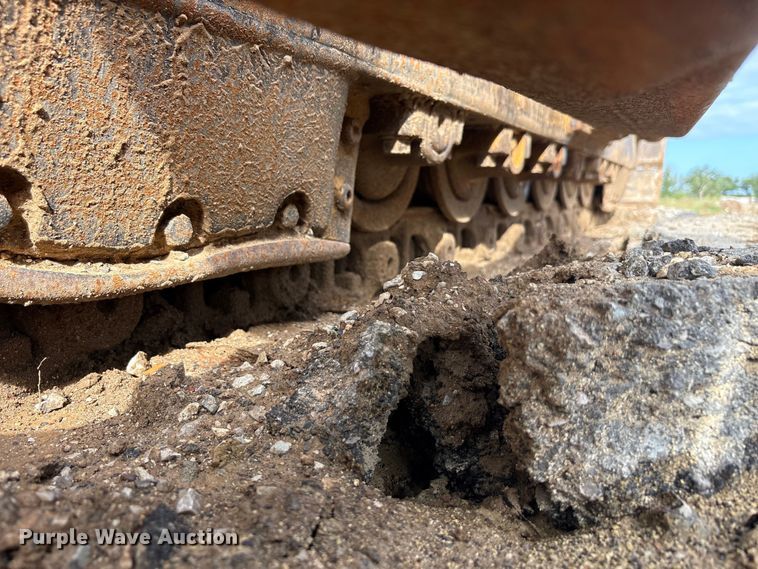 image for item EU5709 1977 Caterpillar D6D dozer